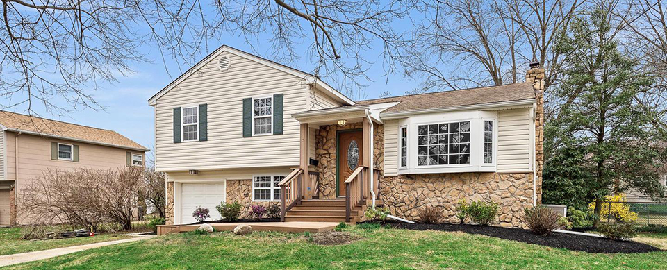 mount holly homes